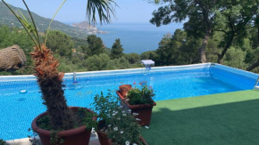 Vacanze Sicilia, Villa con piscina con vista Mare e porto di Cefalù